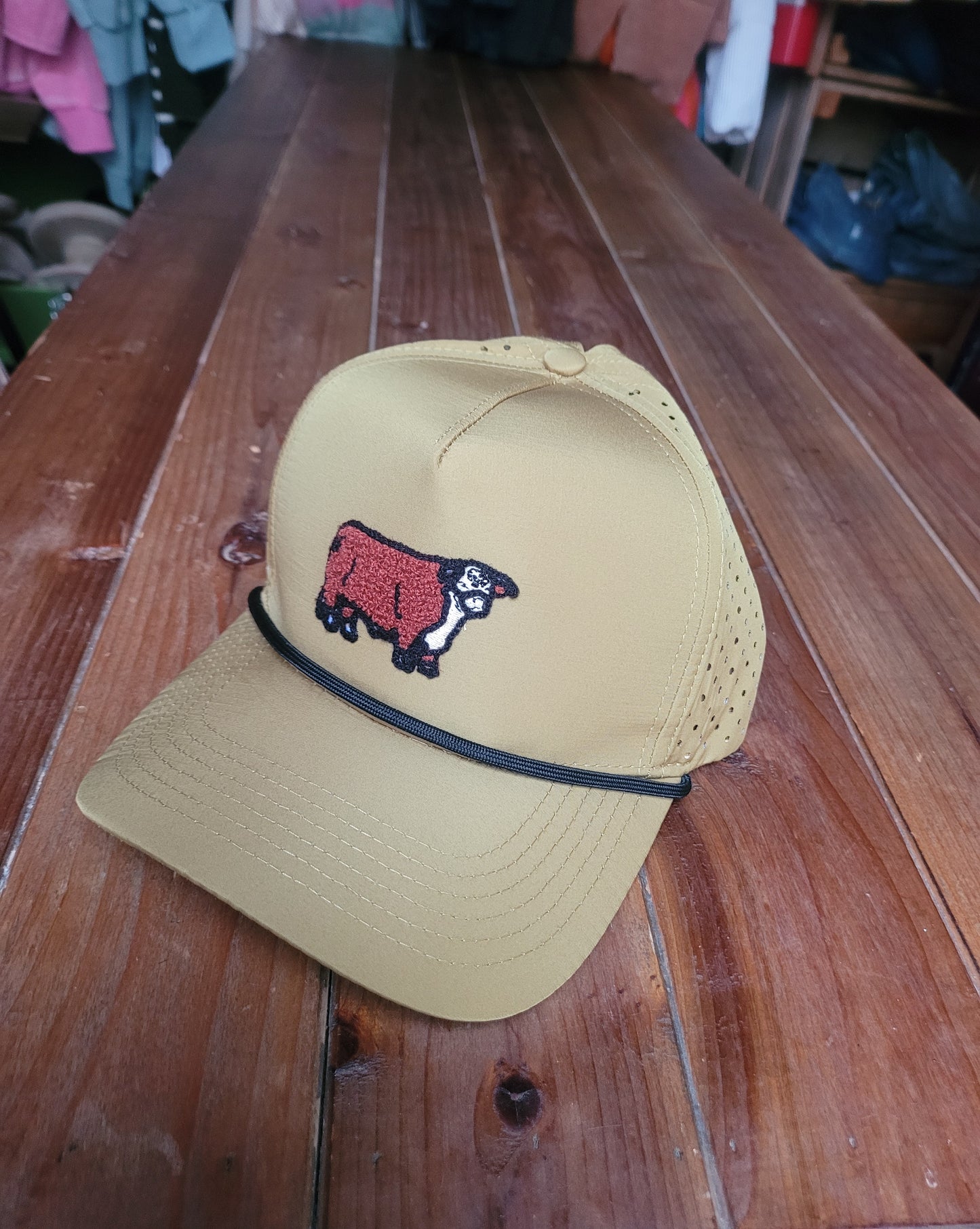 Shorthorn-ish hat