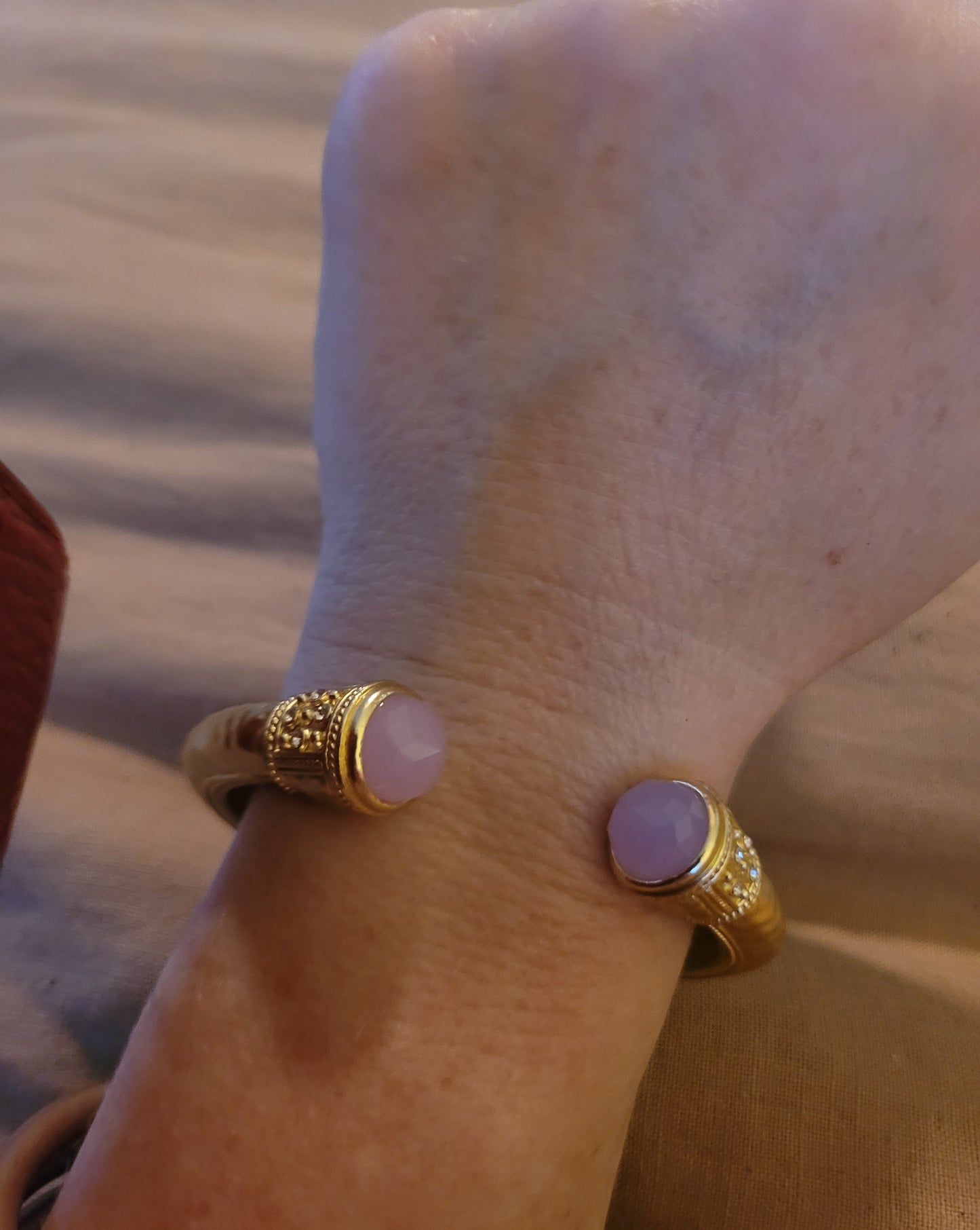 It Looks Expensive Gold Hammered Bracelet