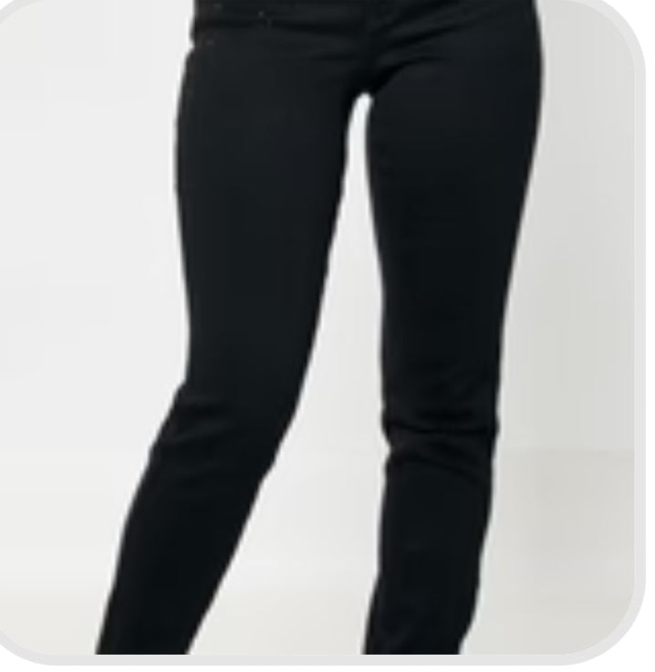 Judy Blue Black High Waister Rhinestone Embelleshed Jeans