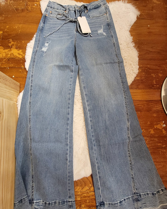 Mica Belted Jeans