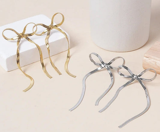 Bow earring in Silver and Gold